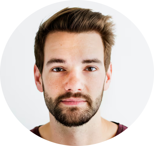 portrait-des-weissen-mannes-getrennt_53876-40306